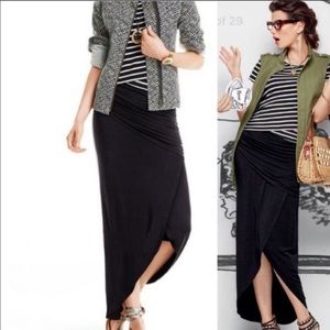 cabi Run Around Skirt Size XS